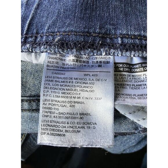 Pull On Levi’s Sz 4 Cotton Spandex 5 Pocket Skinny 5” Leg Bottom Jeans - Picture 5 of 11